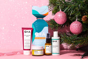 Q+A Skincare Heroes Gift Set Bundle, Giftset contains Hyaluronic Acid Hydrating Cleanser 75ml, Vitamin C Brightening Serum 30ml, Ceramide Face Cream 50g, and Niacinamide Daily Toner 100ml